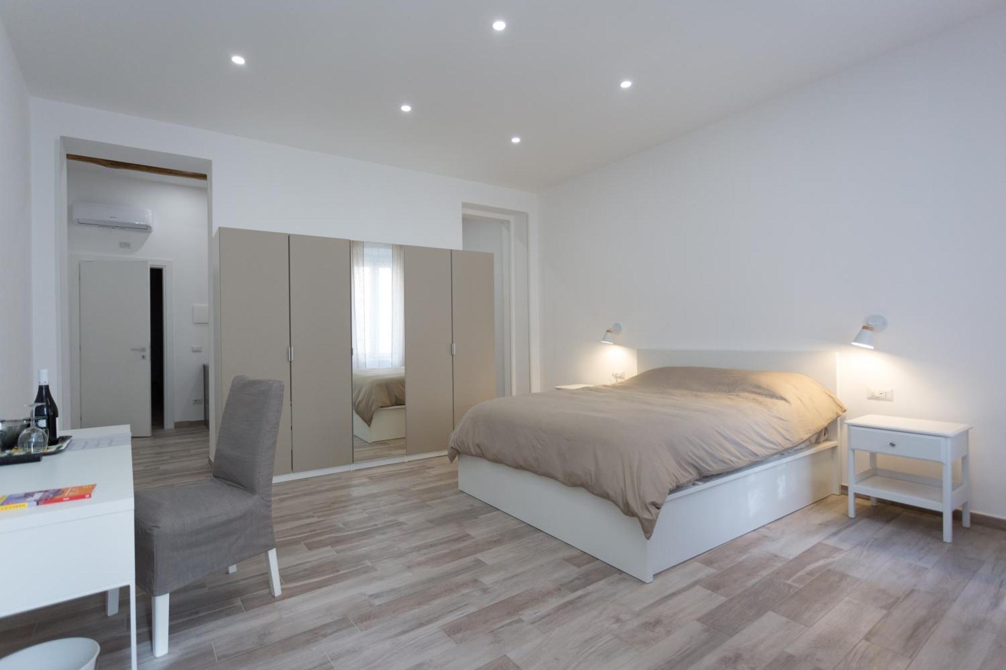 Two-Bedroom Deluxe Apartment